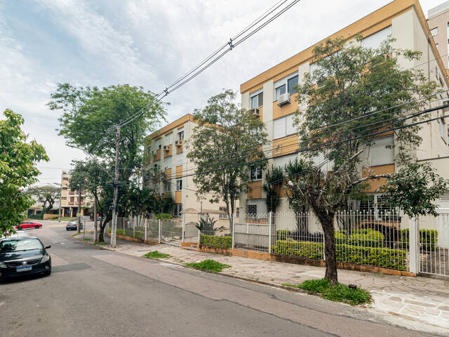#8 - Apartamento para Venda em Porto Alegre - RS - 1